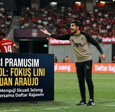 Pelatih Andoni Iraola memberikan arahan kepada skuad Liverpool dalam laga pramusim